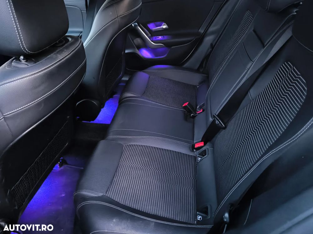 Mercedes-Benz CLA 180 7G-DCT Special Edition - 7