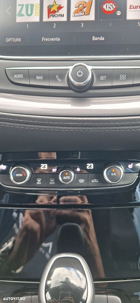 Opel Grandland X 1.2 Turbo START/STOP Innovation Aut. - 11