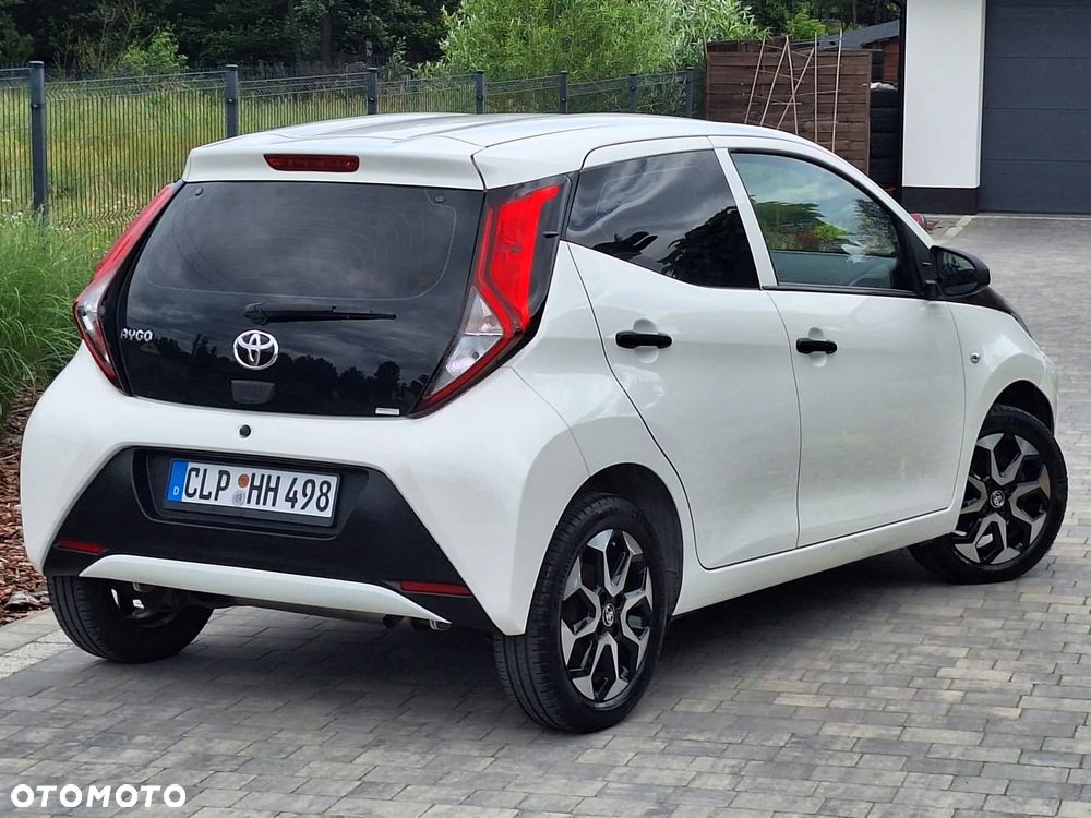 Toyota Aygo x-trend - 9