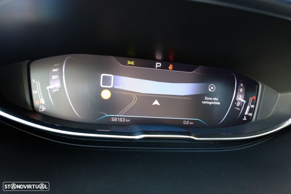 Peugeot 5008 1.2 PureTech Allure EAT8 - 24