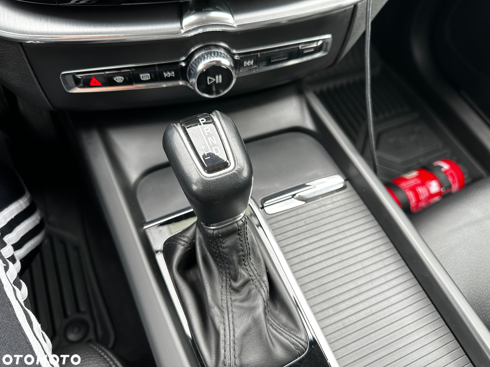 Volvo XC 60 D4 Geartronic Momentum - 35