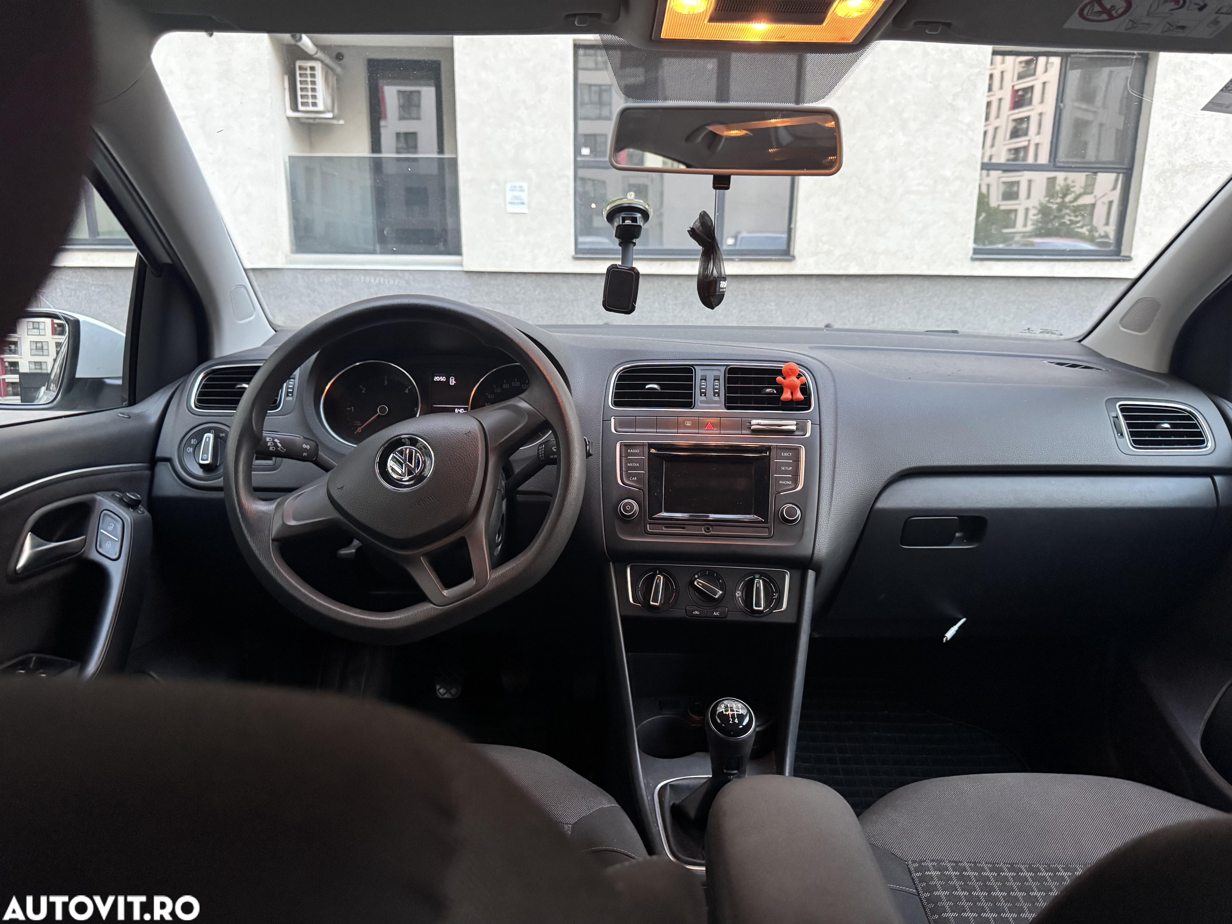 Volkswagen Polo - 8