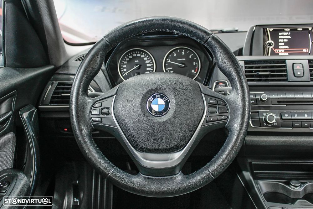 BMW 118 d Line Urban - 4