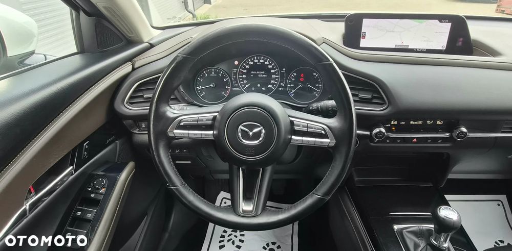 Mazda CX-30 2.0 mHEV Hikari 2WD - 28
