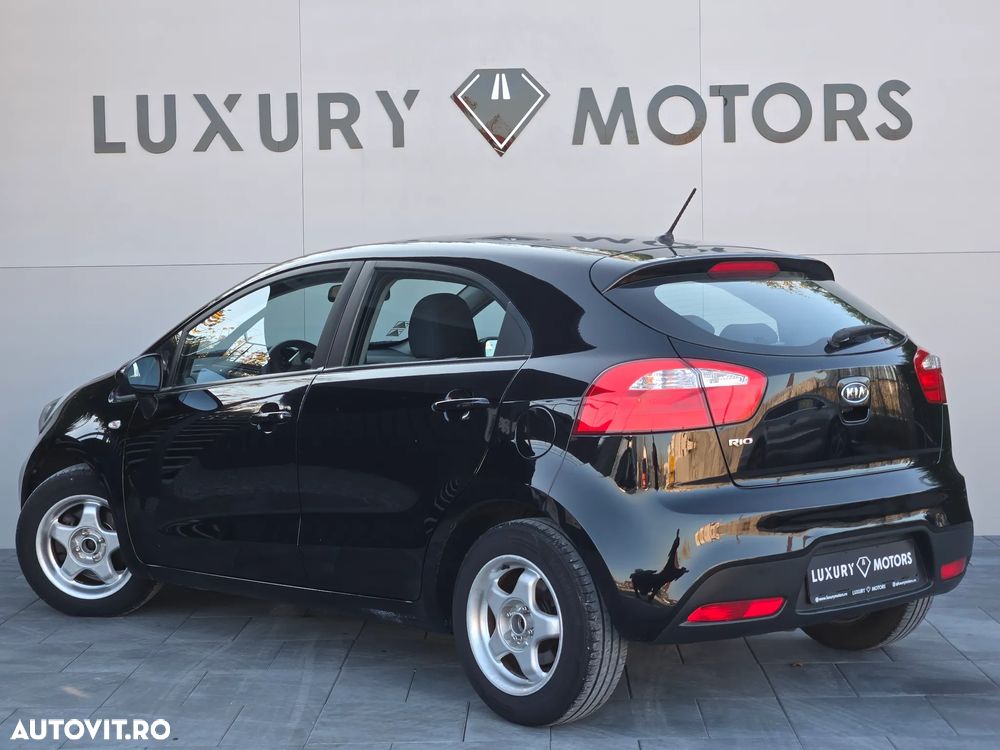 Kia Rio 1.4 EX Basis - 4
