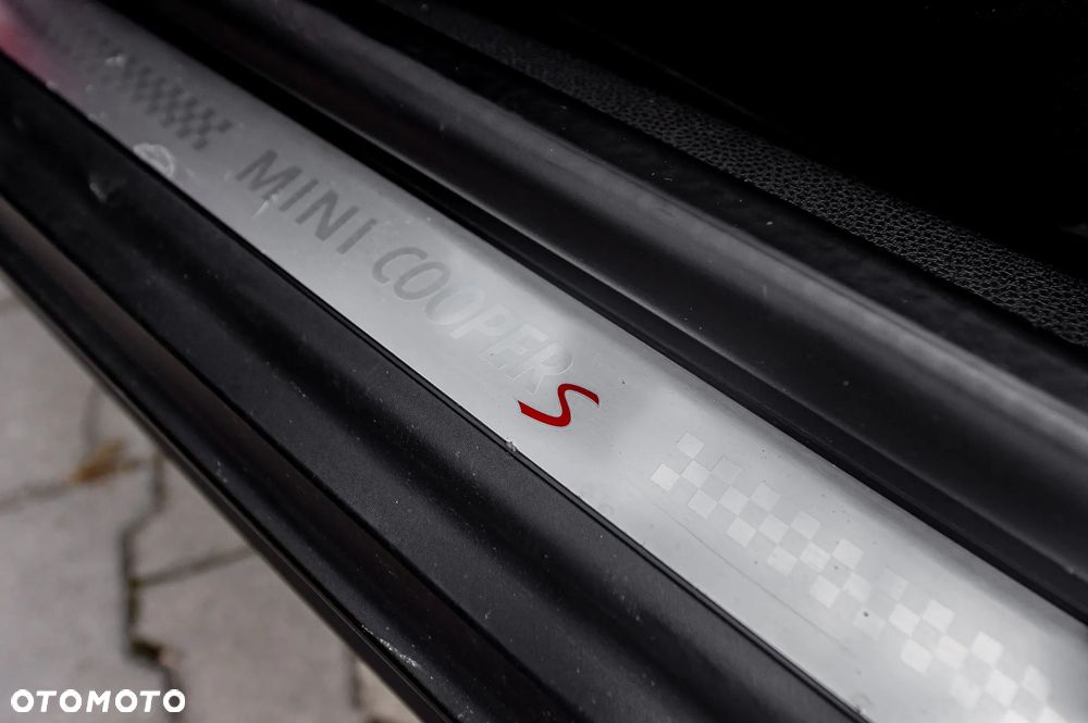 MINI Cooper S Highgate - 21