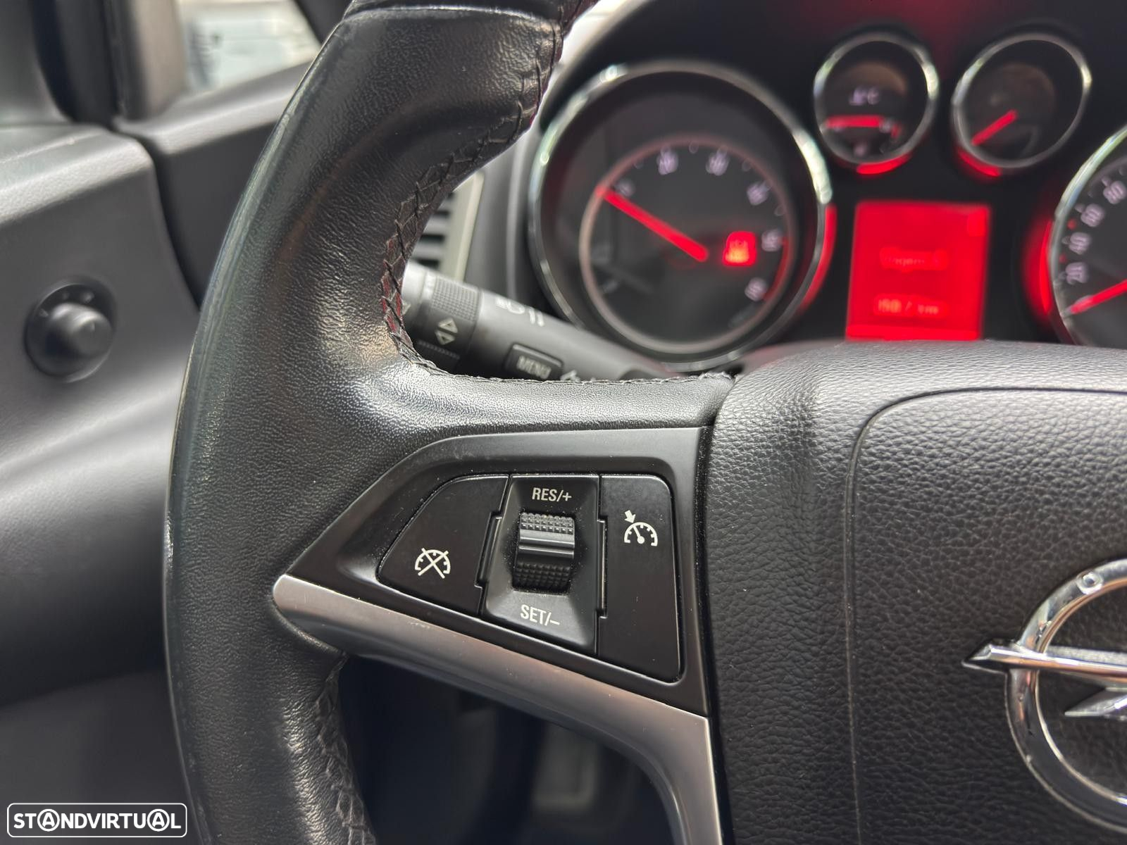 Opel Astra 1.3 CDTi Cosmo - 18