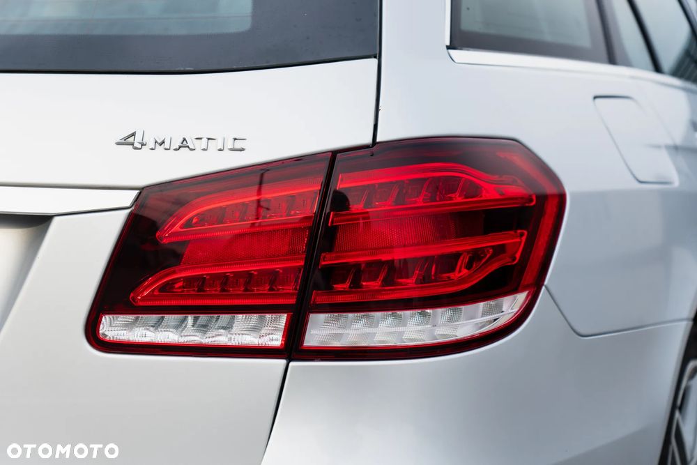 Mercedes-Benz Klasa E - 17