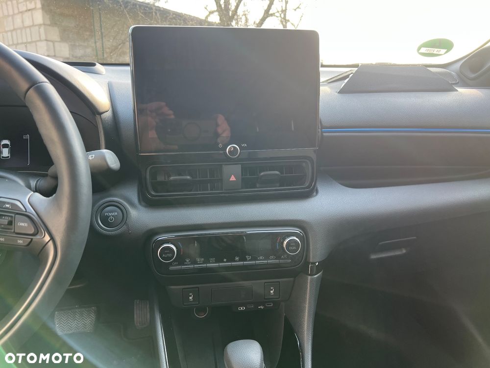 Toyota Yaris Hybrid 1.5 Premiere Edition - 23