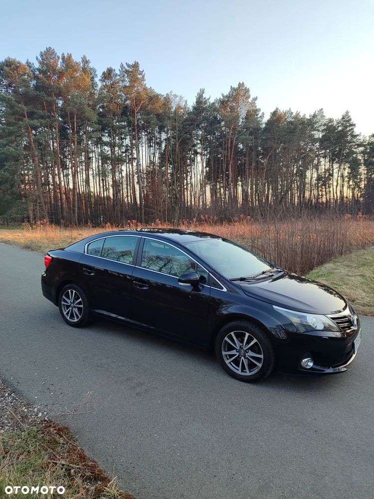 Toyota Avensis 1.8 Premium - 5