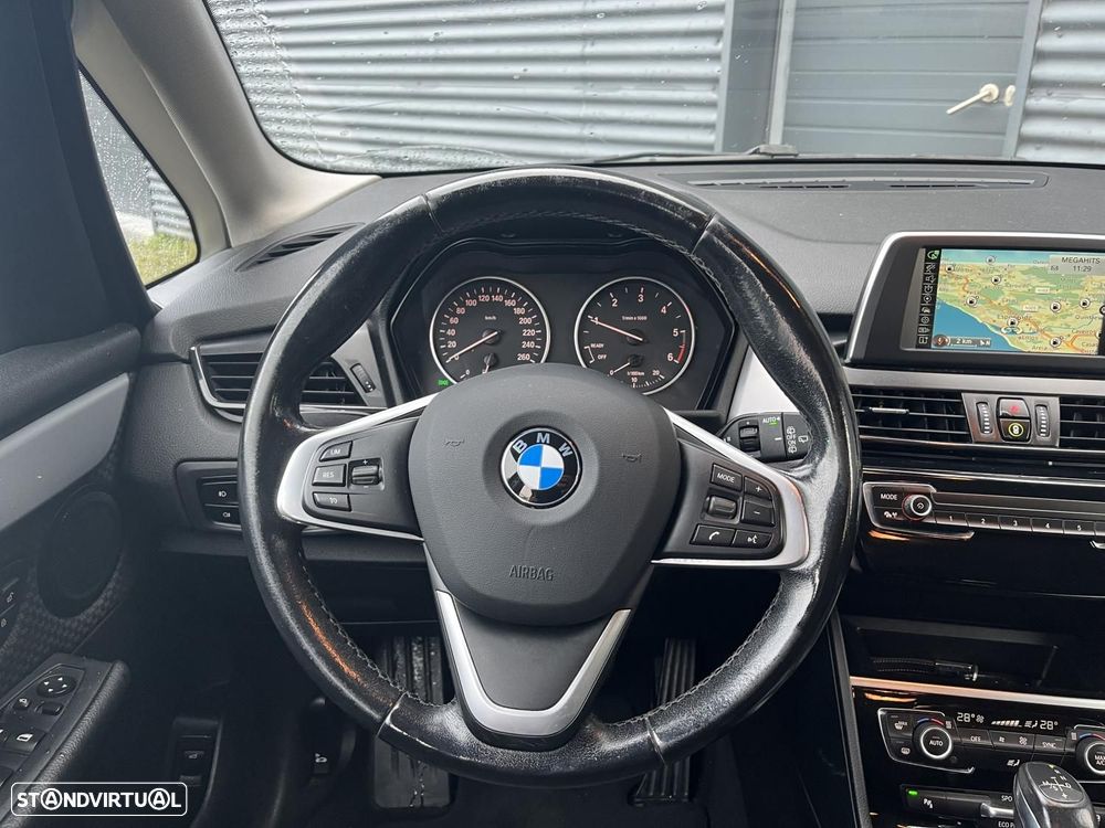 BMW 216 Active Tourer d Advantage Auto - 10