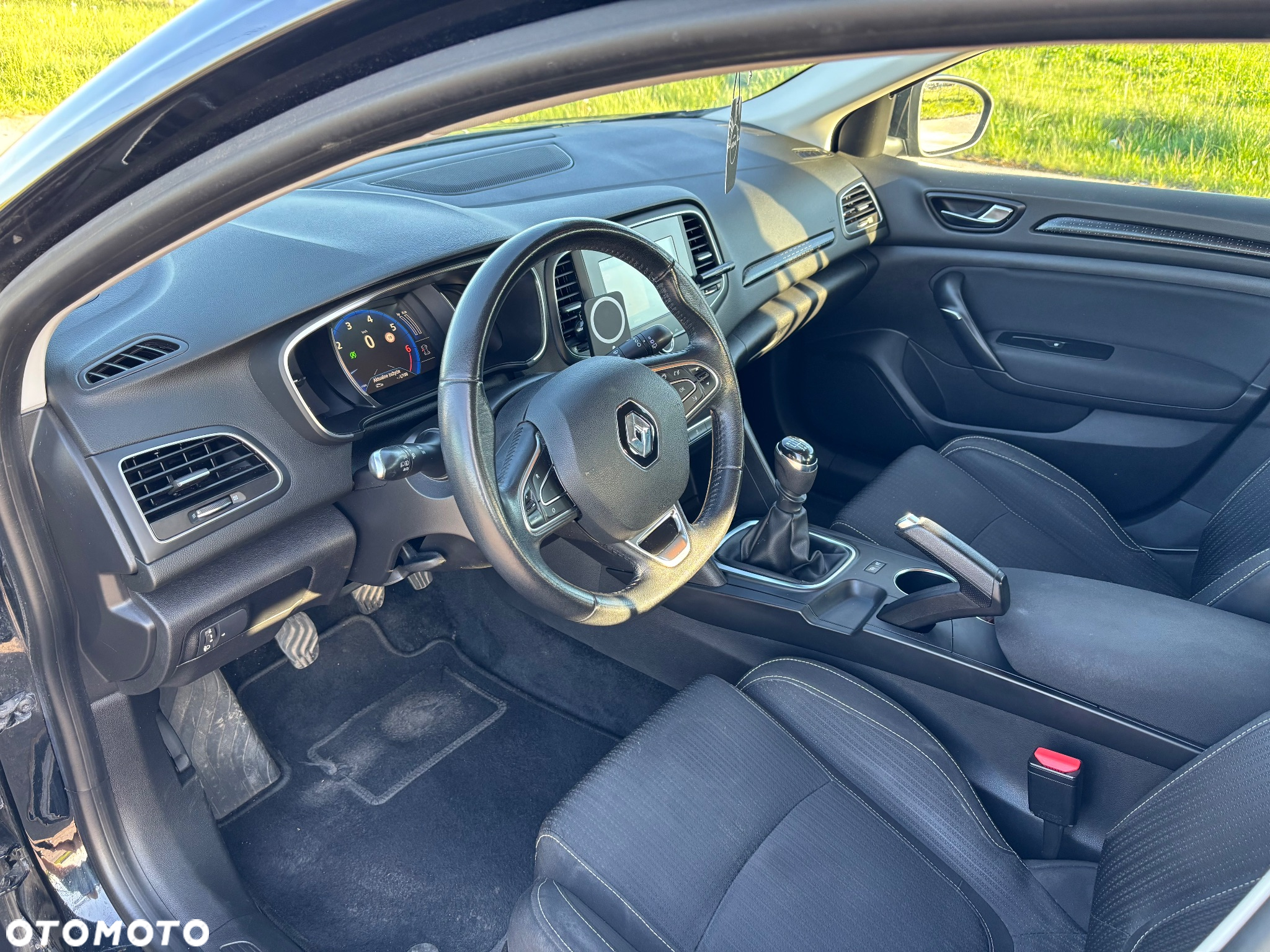 Renault Megane 1.2 Energy TCe Limited - 9