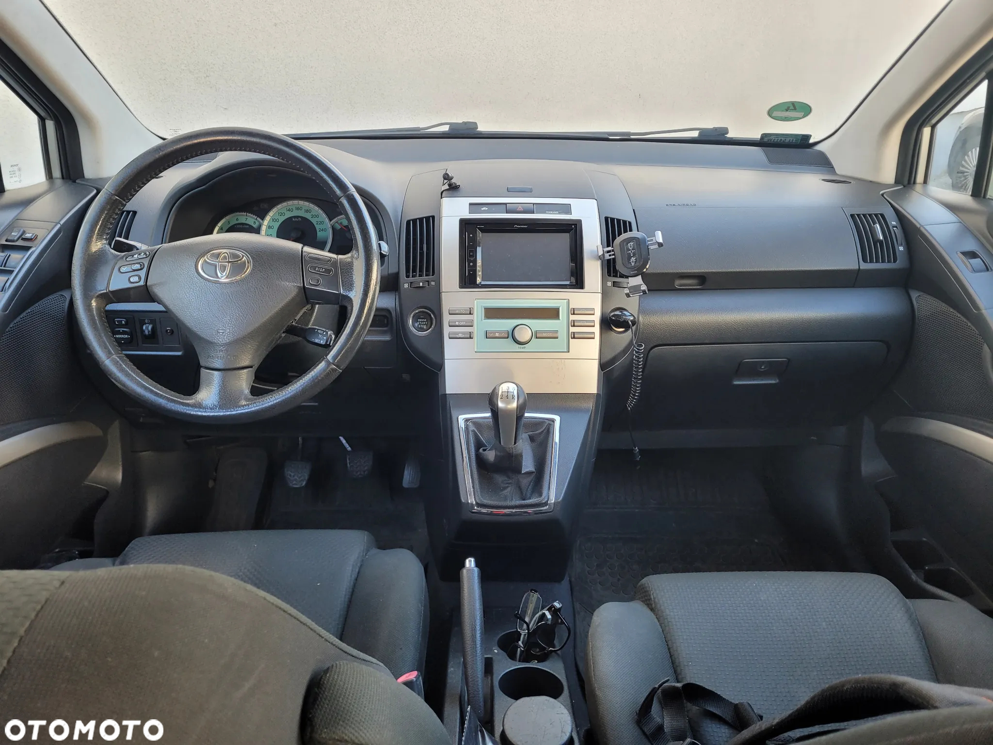 Toyota Corolla Verso 1.8 Sol - 12