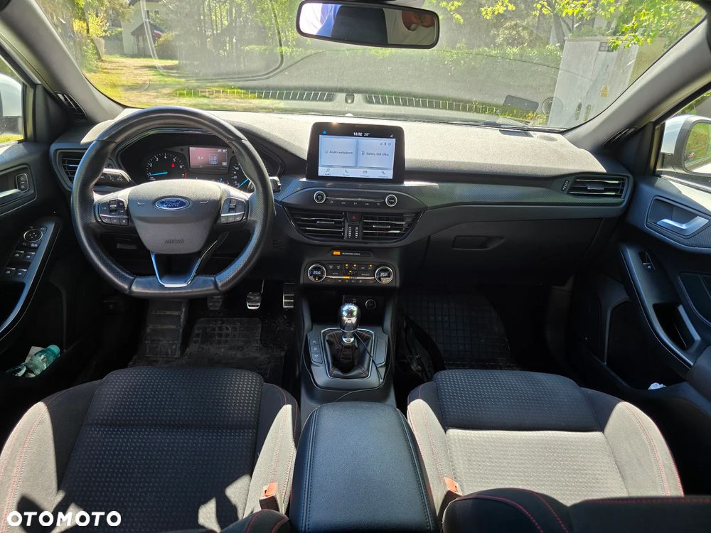 Ford Focus 1.5 EcoBoost ST-Line - 20