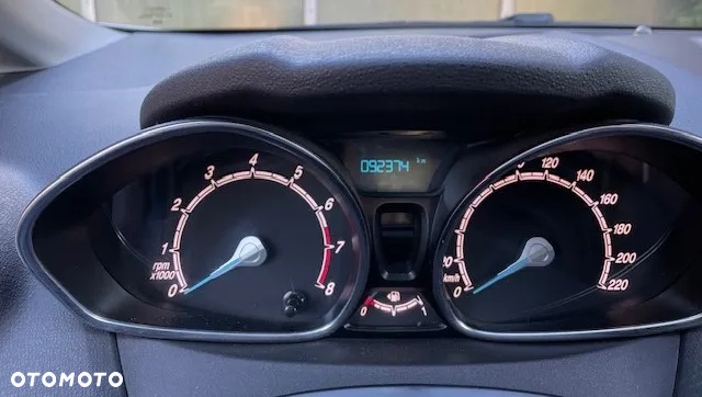Ford Fiesta 1.0 EcoBoost Titanium - 4