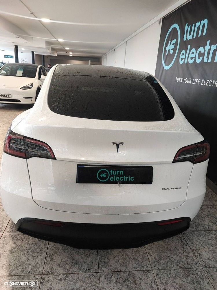 Tesla Model Y Long Range Dual Motor AWD - 6
