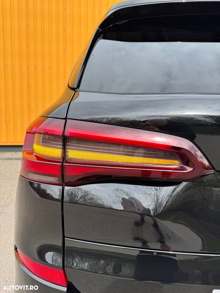 BMW X5 xDrive45e - 10