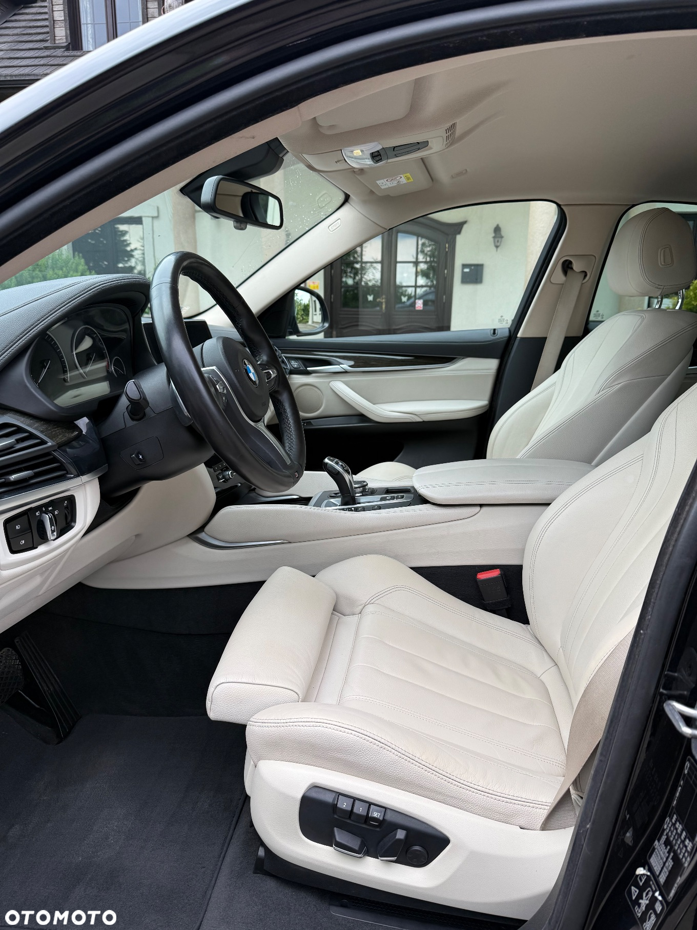 BMW X6 xDrive30d - 16