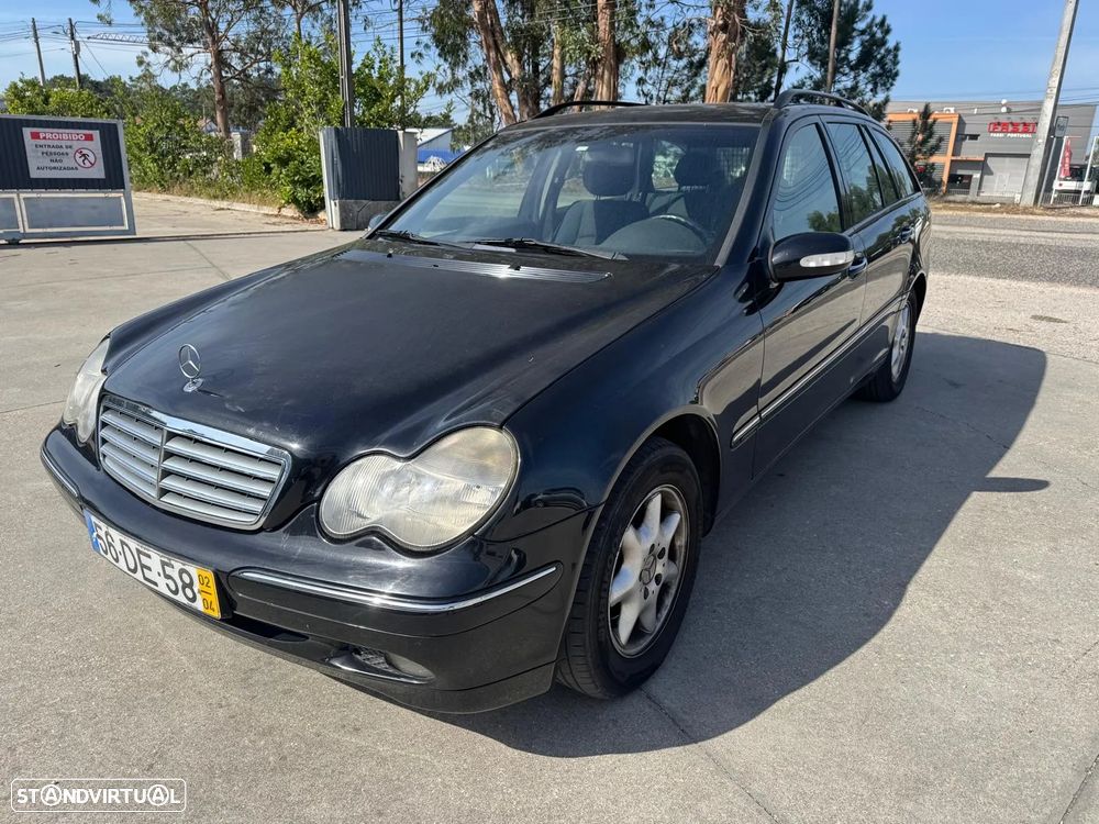 Mercedes-Benz 220 - 1