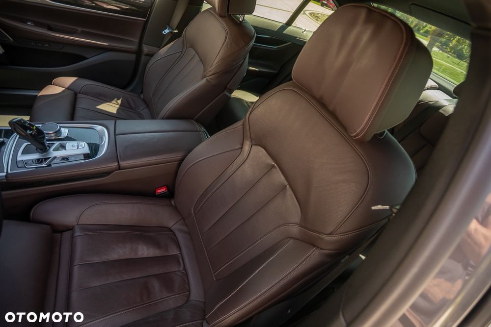 BMW Seria 7 - 19