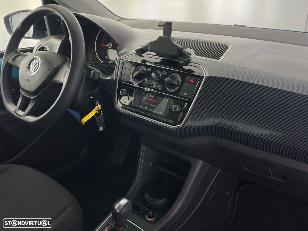 VW Up! 1.0 Move Auto - 23