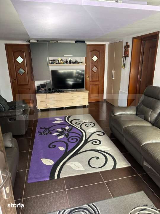 Doua apartamente la casa, teren 250 mp, gradina, garaj, parcare propri — fotografia 3