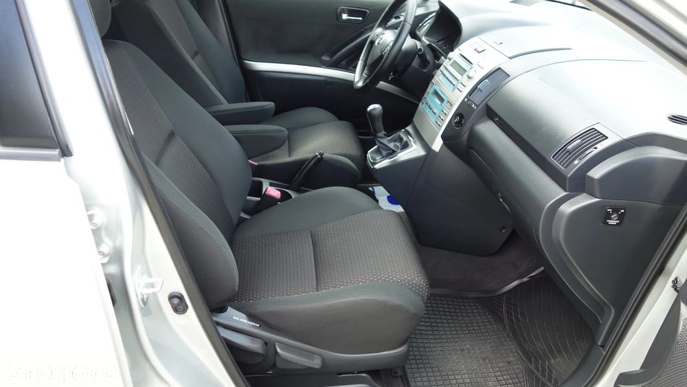 Toyota Corolla Verso 1.8 Premium + 7os - 33
