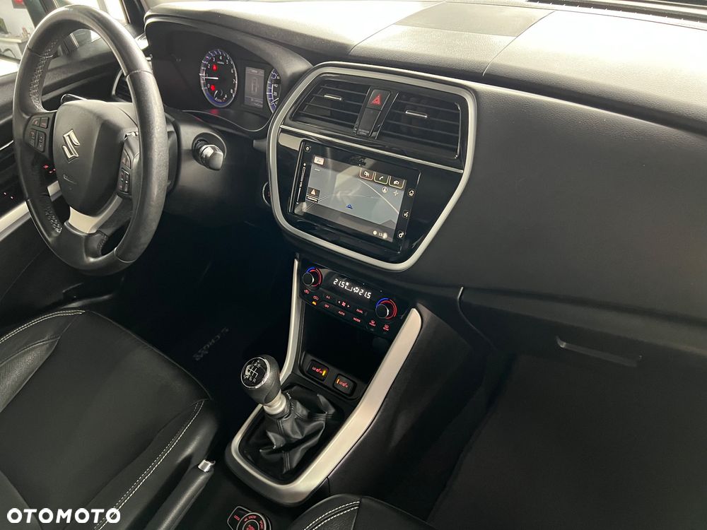 Suzuki SX4 S-Cross 1.4 Boosterjet Allgrip Comfort+ - 35