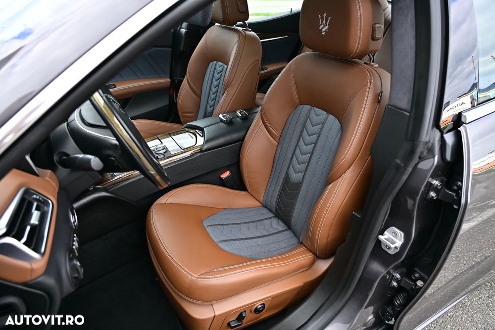 Maserati Ghibli GranLusso - 20