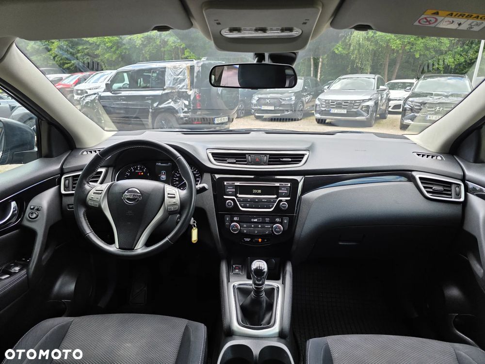 Nissan Qashqai 1.2 DIG-T Acenta EU6 - 17