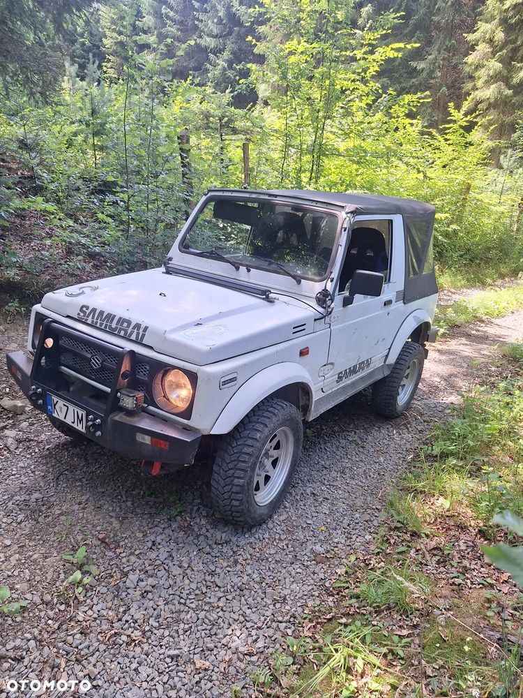 Suzuki Samurai - 1