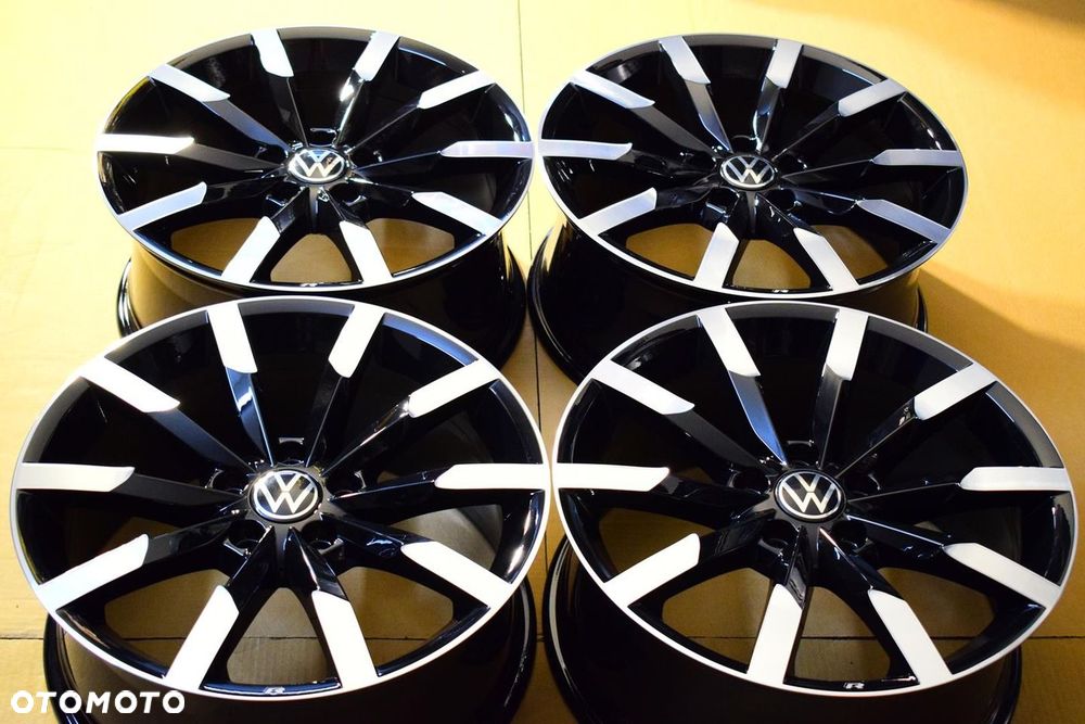 VW 18 R-Line Passat B8 B9 Arteon Golf 7 8 Touran 3G0 Oryginał Jak Nowe - 1