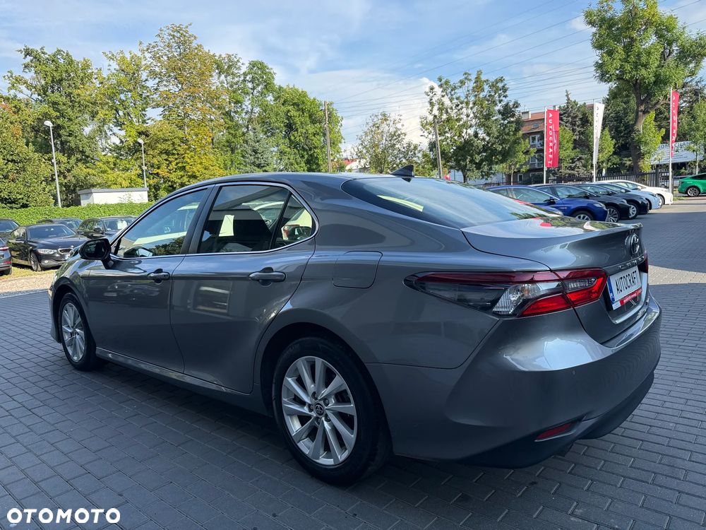 Toyota Camry 2.5 Hybrid Comfort CVT - 32