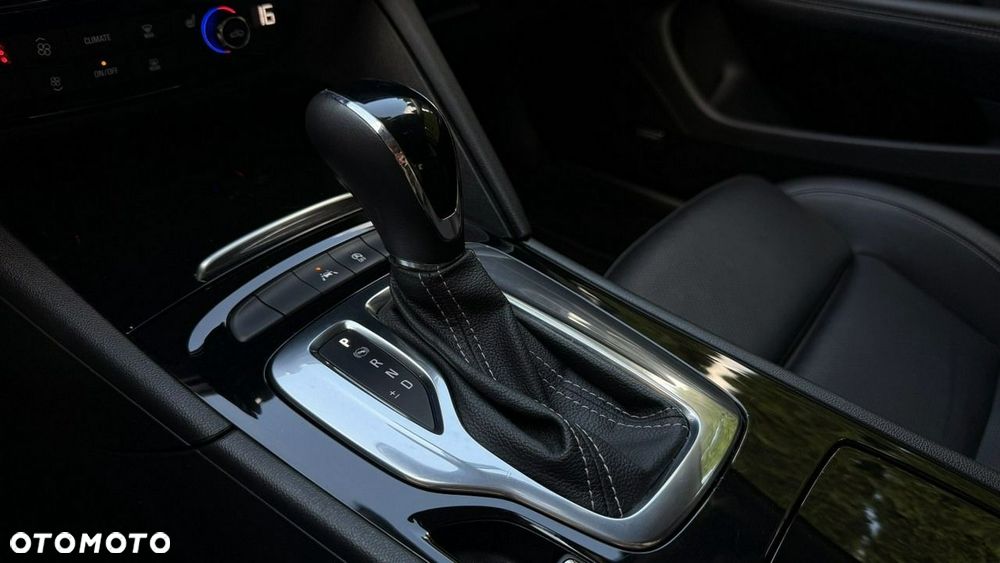 Opel Insignia - 22
