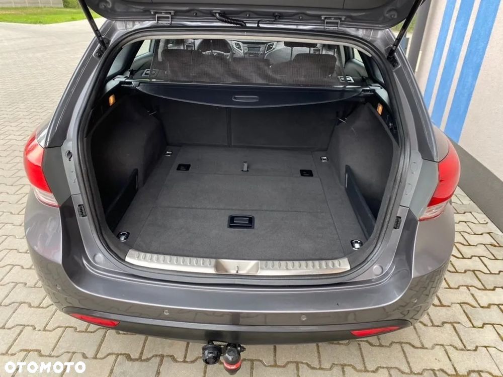 Hyundai i40 1.6 GDI Comfort + - 32