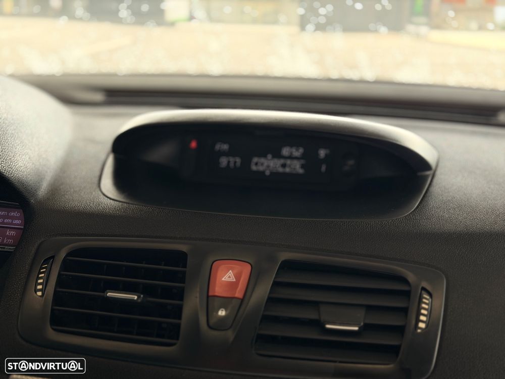 Renault Mégane Sport Tourer 1.5 dCi Dynamique - 18