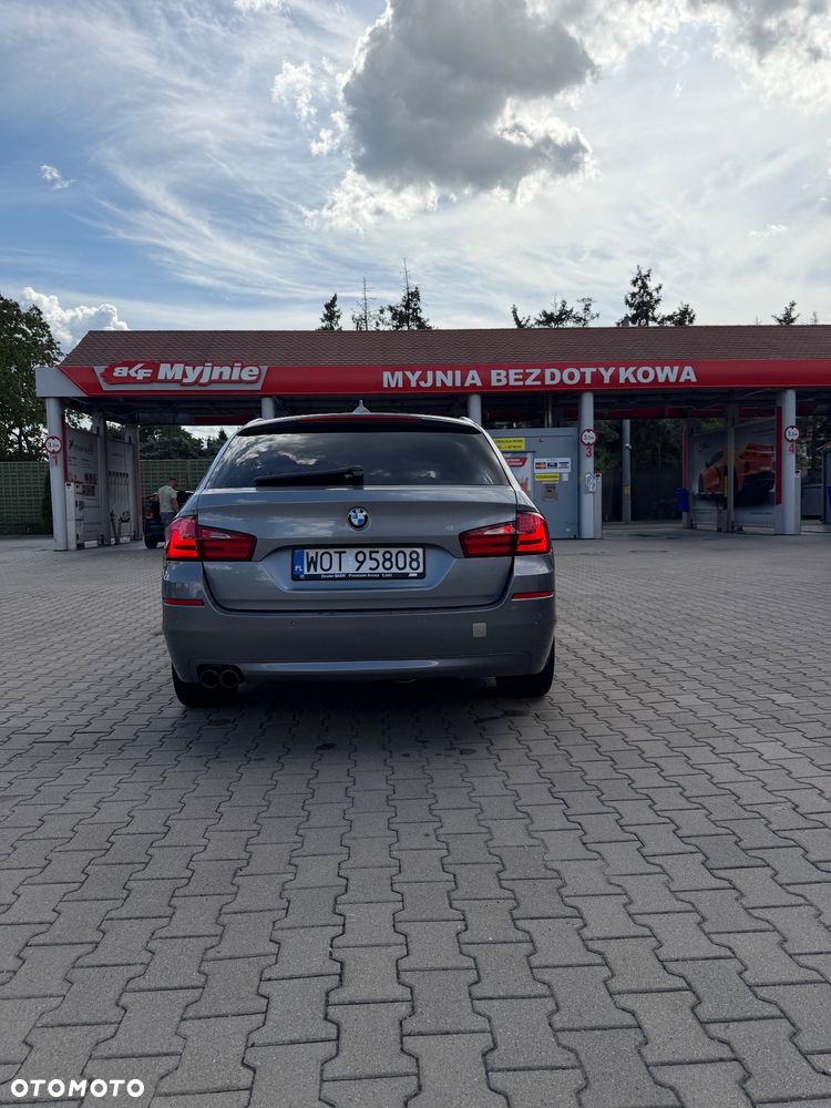 BMW Seria 5 525d - 5