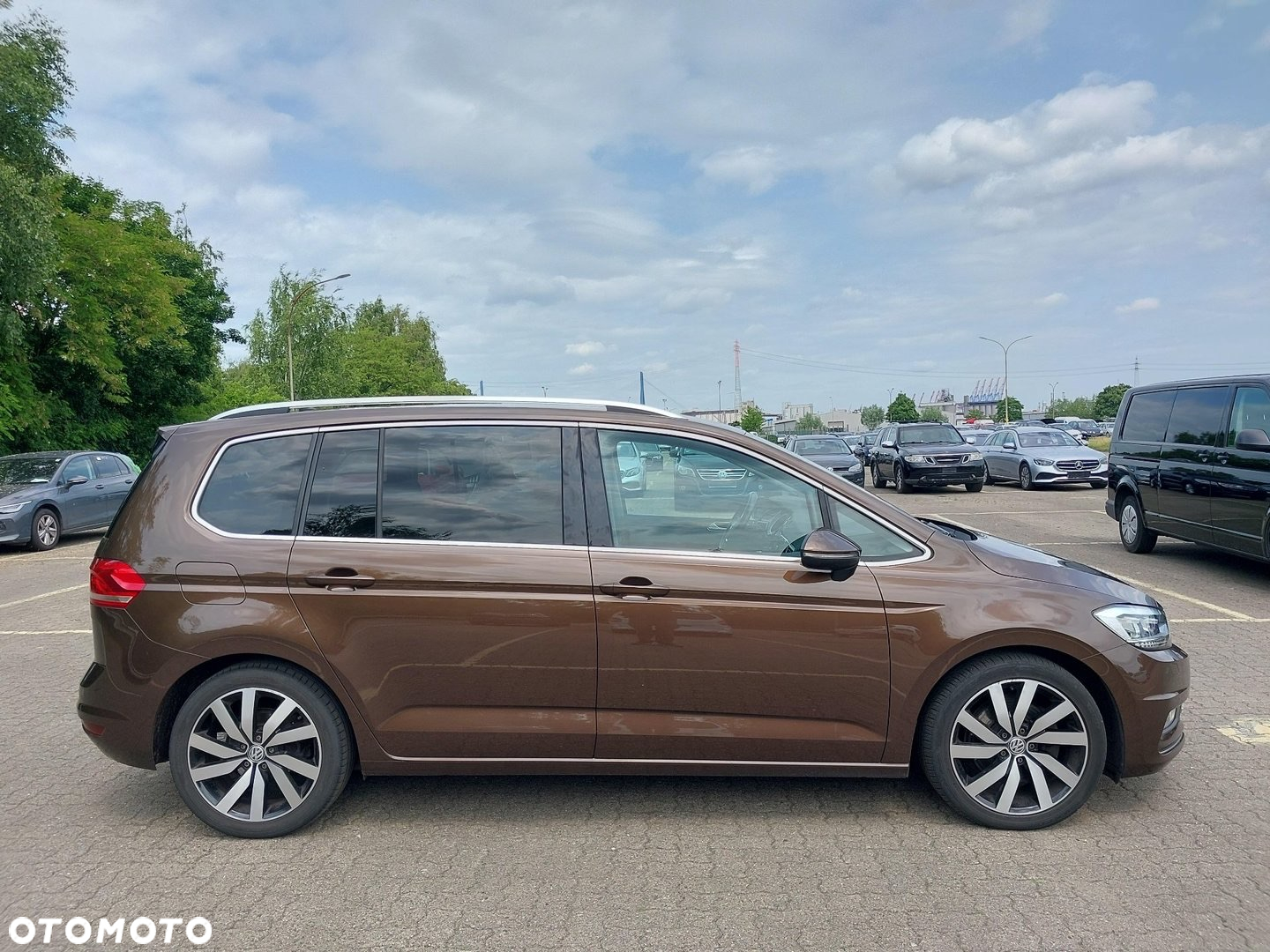 Volkswagen Touran 2.0 TDI BMT Highline DSG - 13
