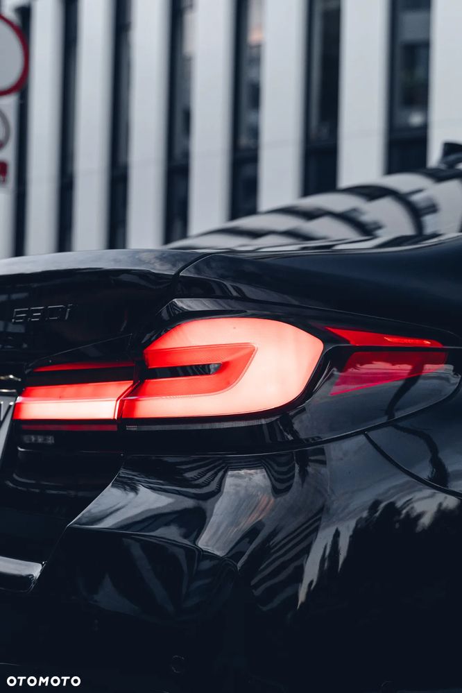 BMW Seria 5 530i xDrive M Sport sport - 12