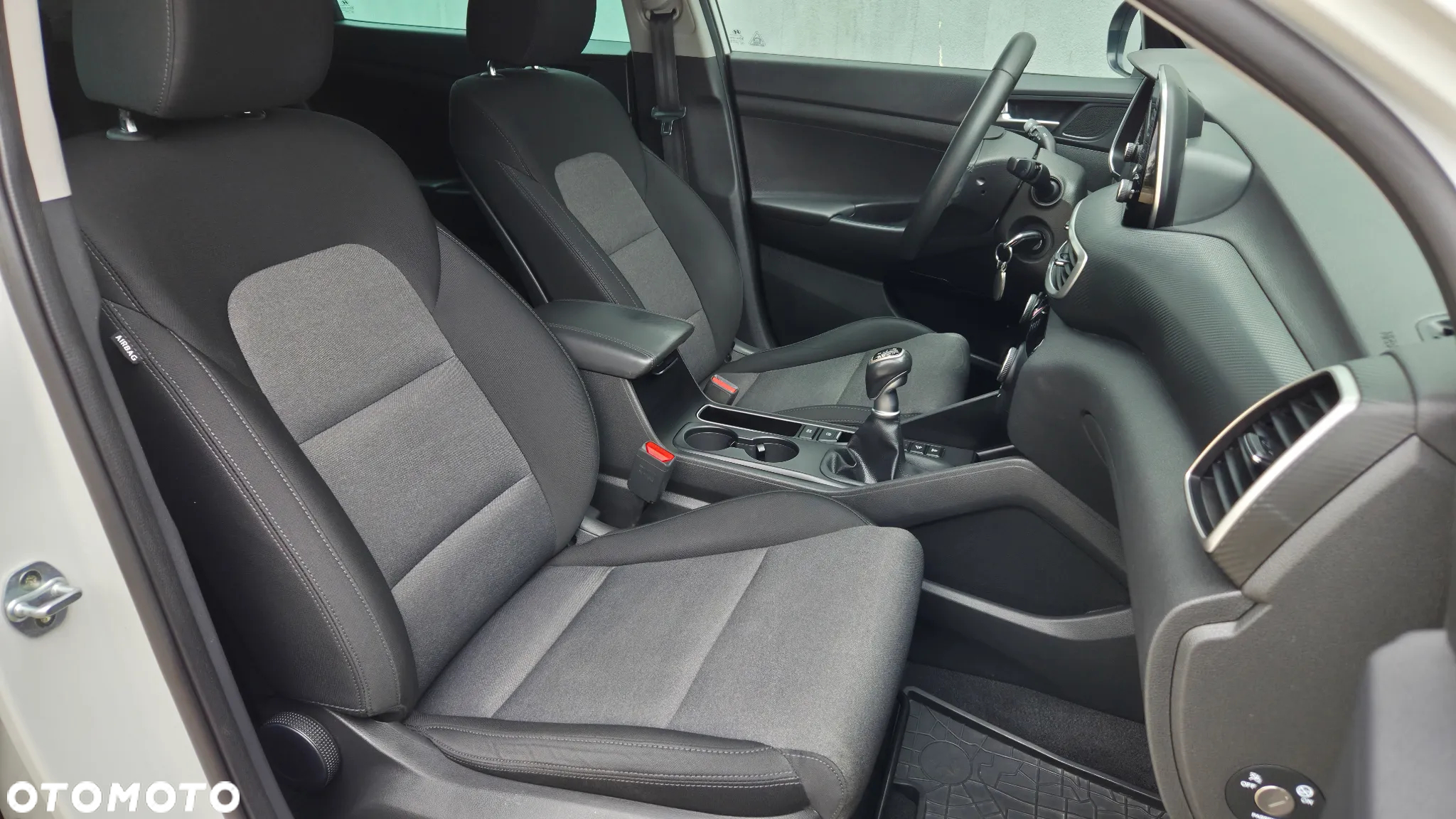 Hyundai Tucson 1.6 GDI BlueDrive Comfort 2WD - 13
