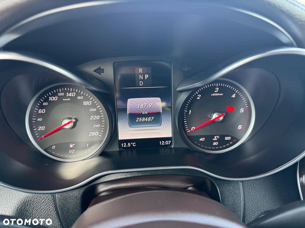 Mercedes-Benz GLC 350 d 4Matic 9G-TRONIC Exclusive - 25