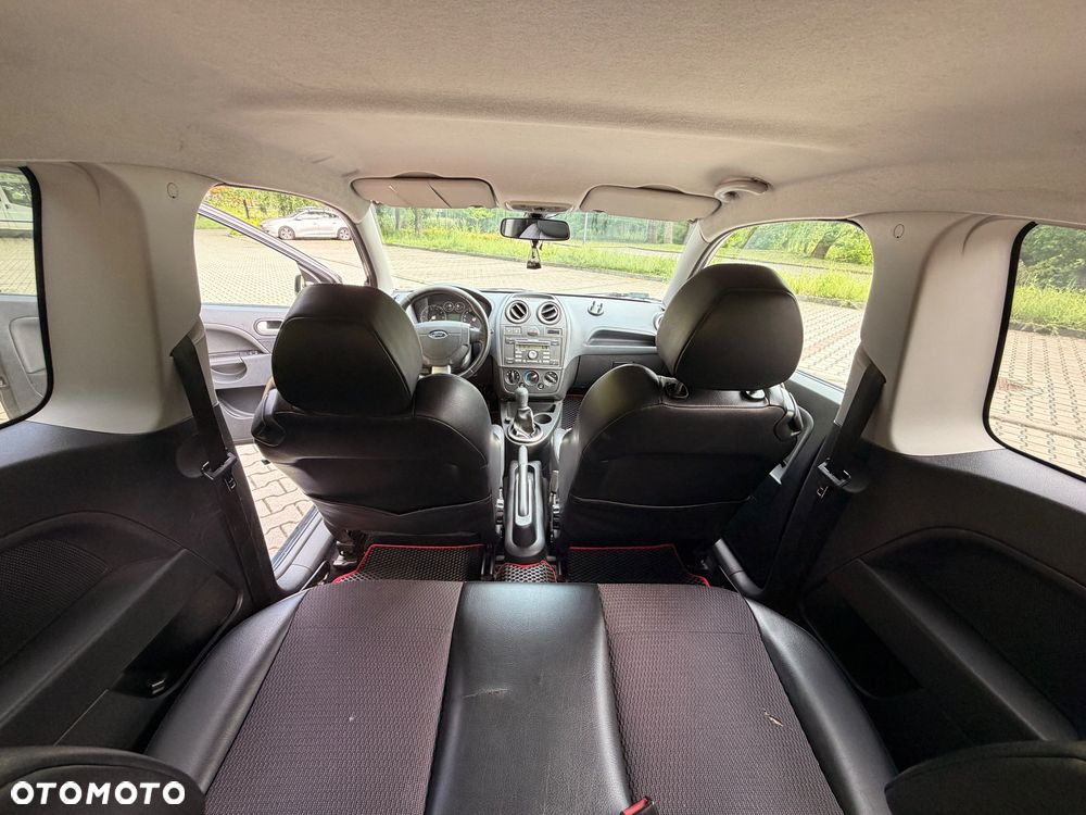 Ford Fiesta 1.4 Ghia - 6