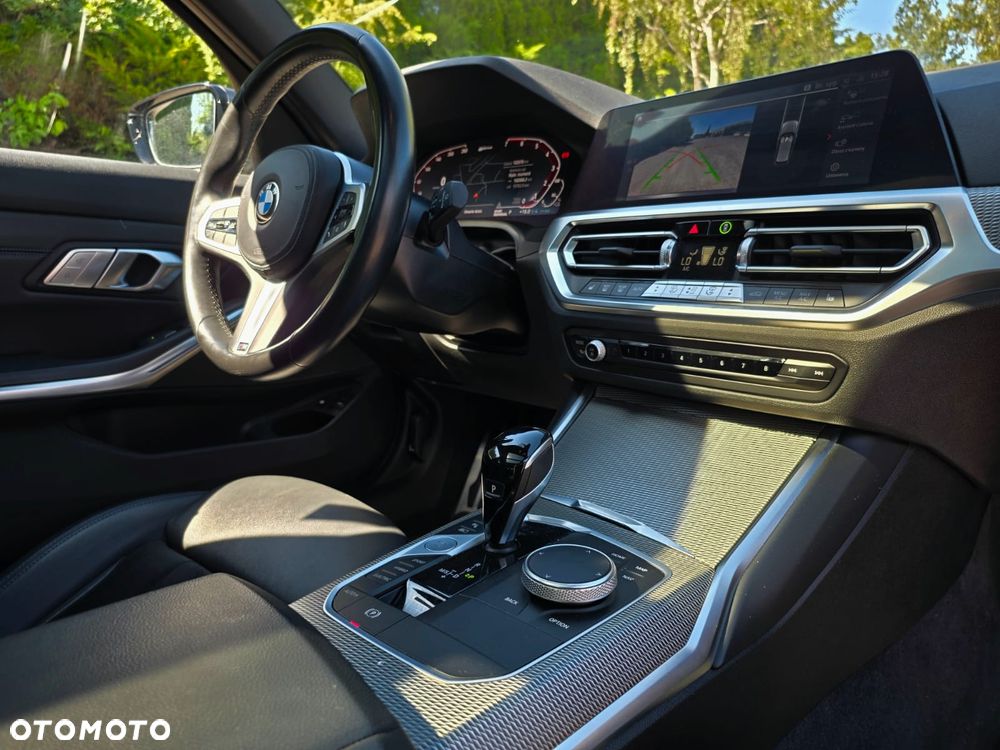 BMW Seria 3 330e xDrive M Sport sport - 14