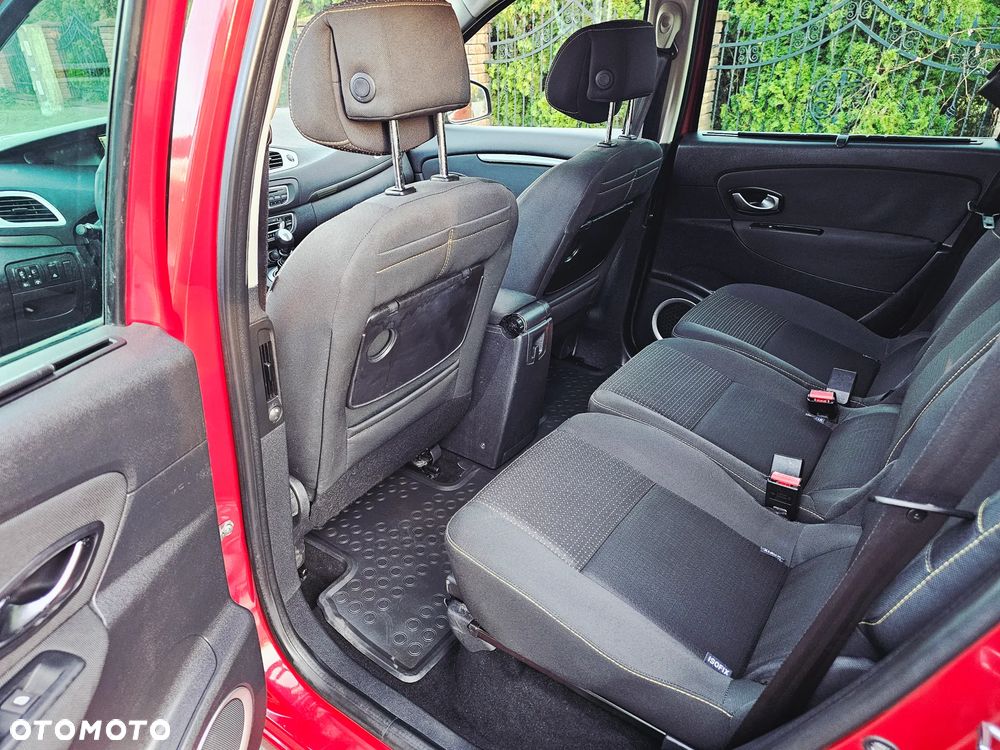 Renault Scenic 2.0 dCi Privilege - 10