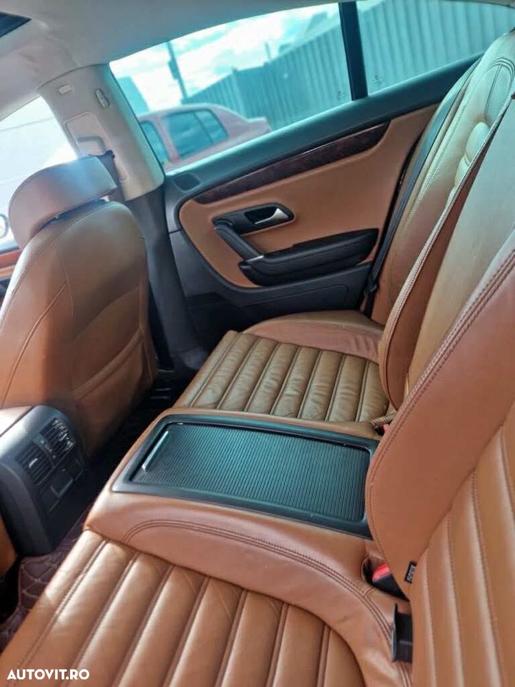 Volkswagen Passat CC - 2