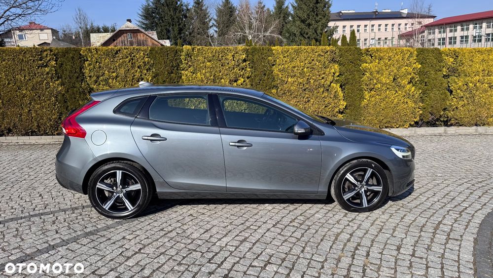 Volvo V40 D2 Kinetic - 13