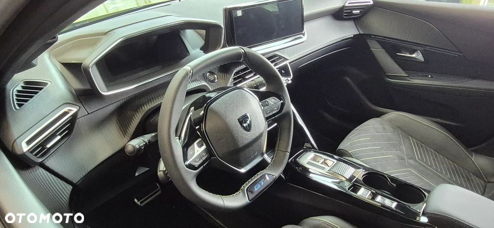 Peugeot 208 1.2 mHEV GT - 6