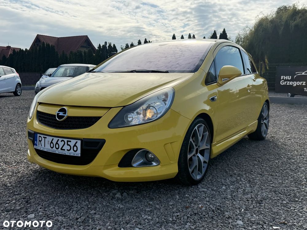 Opel Corsa 1.6 T OPC - 10