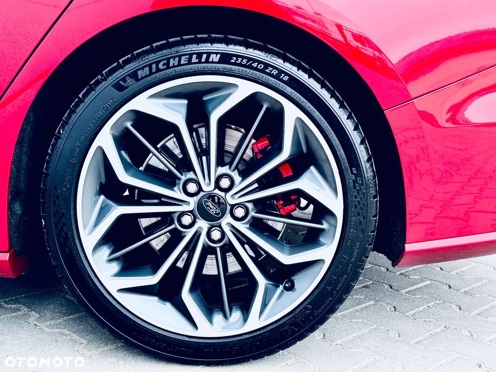 Ford Focus 1.5 EcoBoost STart-Stopp-System ST-LINE - 24