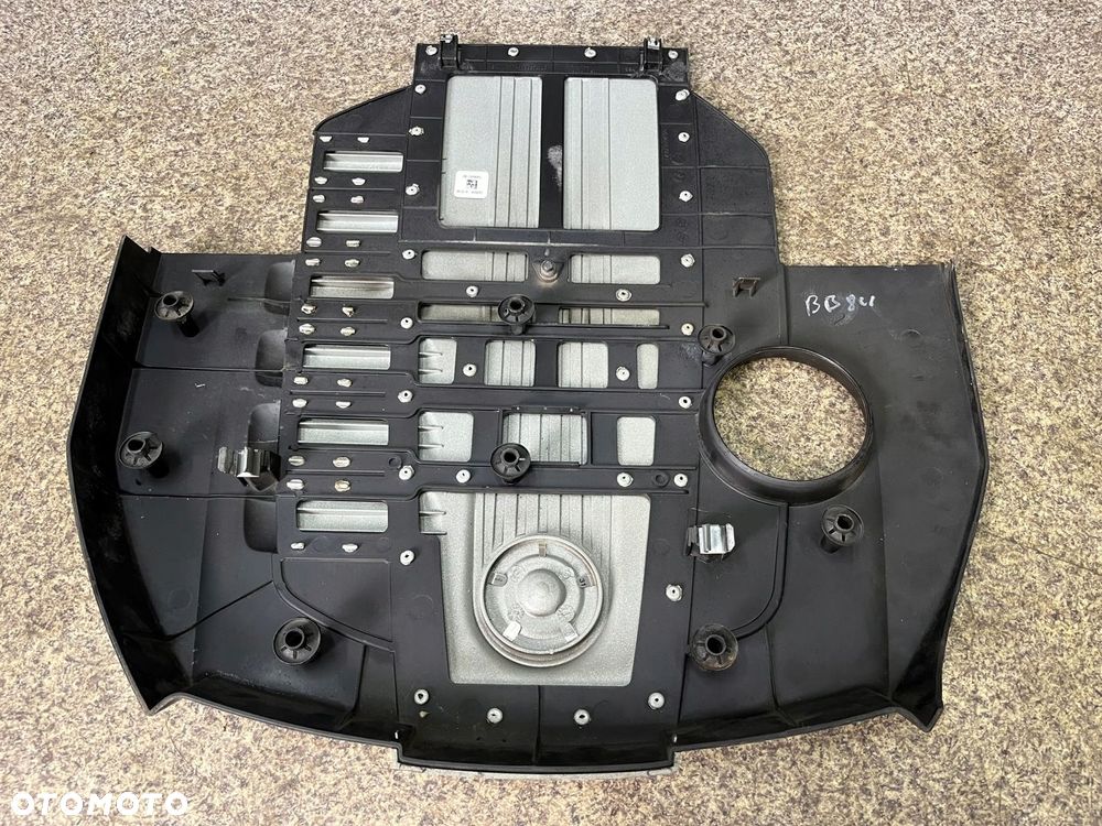 Oslona pokrywa silnika gorna BMW E70 3.0 SD 3.5 D BiTurbo 286 km E71 X6 - 6